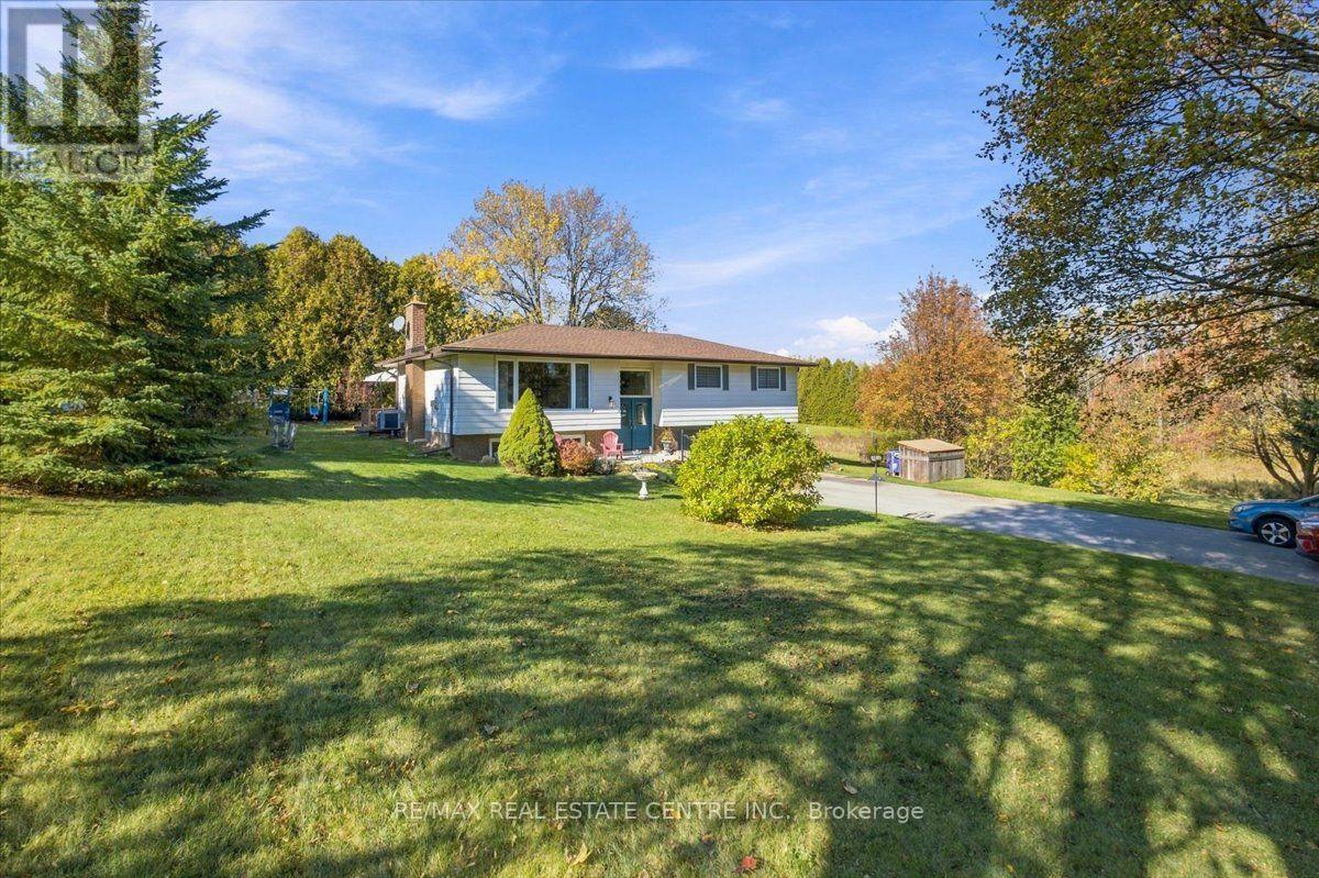9032 32 Nd Side Road, Halton Hills (Ac Acton), Ontario  L7J 2L8 - Photo 1 - W14112764