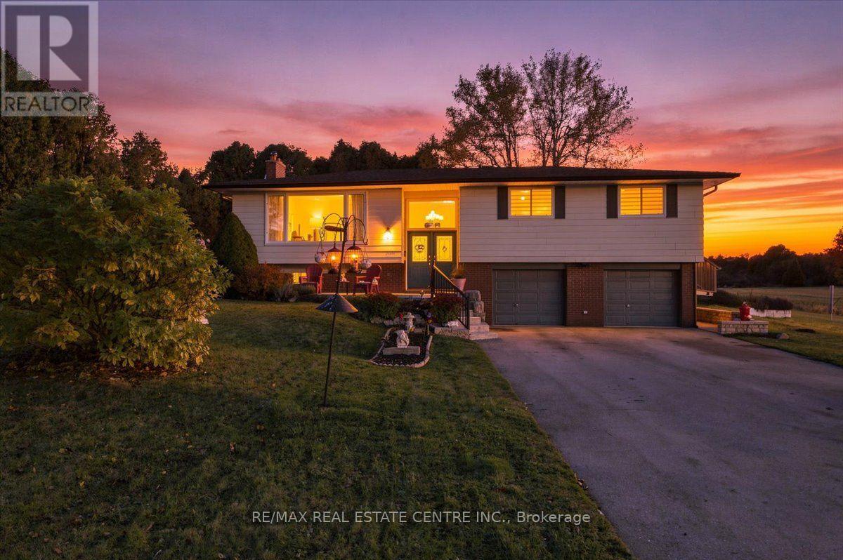9032 32 Nd Side Road, Halton Hills (Ac Acton), Ontario  L7J 2L8 - Photo 5 - W14112764