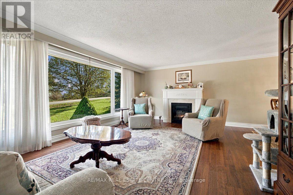 9032 32 Nd Side Road, Halton Hills (Ac Acton), Ontario  L7J 2L8 - Photo 7 - W14112764