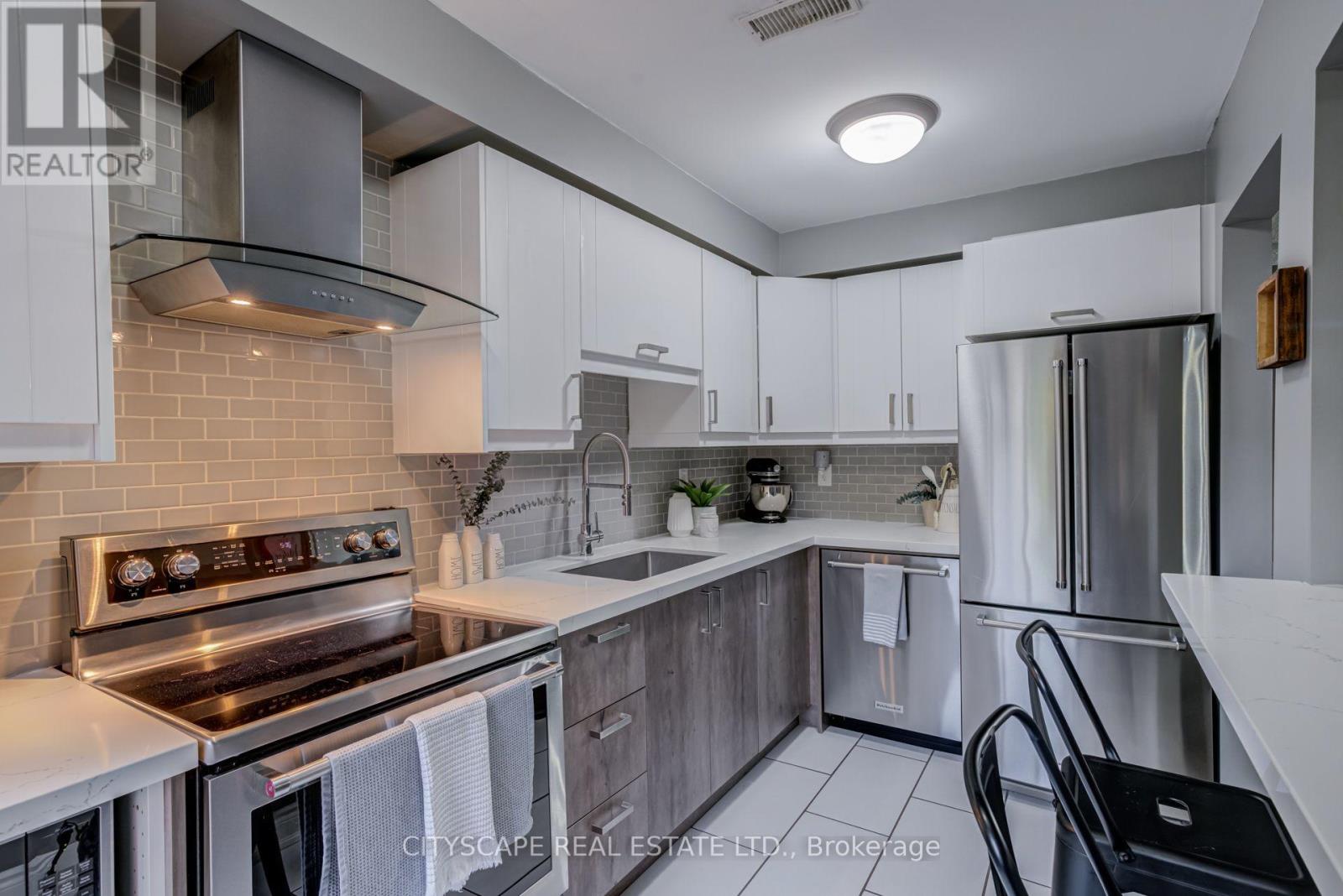 69 - 45 Wylie Circle, Halton Hills (Georgetown), Ontario  L7G 5M1 - Photo 7 - W14120536