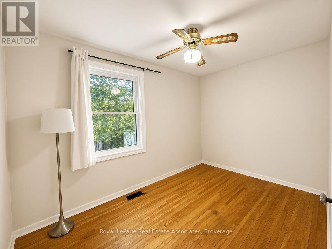Upper - 10 Elizabeth Street, Halton Hills (Georgetown), Ontario  L7G 3K2 - Photo 13 - W14121140