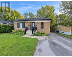 <div class="price">$2,400<small> Monthly</small></div> Upper - 10 Elizabeth Street, Halton Hills (Georgetown)<br><div style="margin-bottom:8px;"><small>Royal LePage Real Estate Associates</small></div><div class='bed_bath'>3 Bed | 1 Bath</div>
