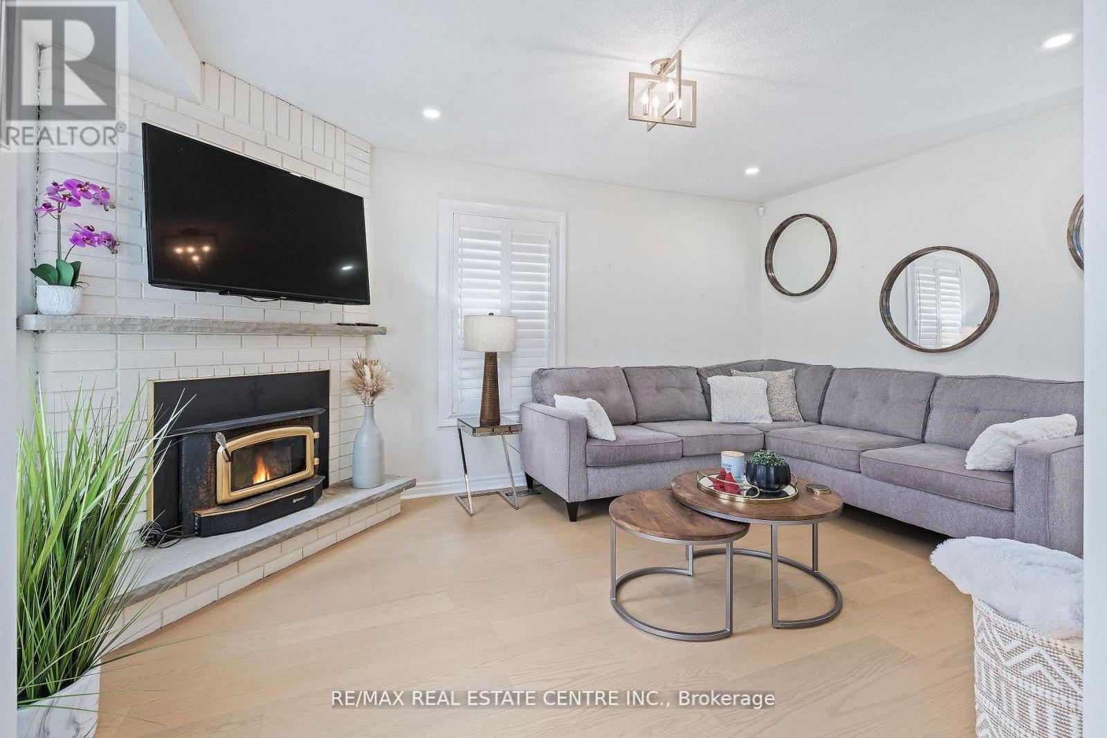 20 Nixon Crescent, Halton Hills (Georgetown), Ontario  L7G 5K2 - Photo 9 - W14121378