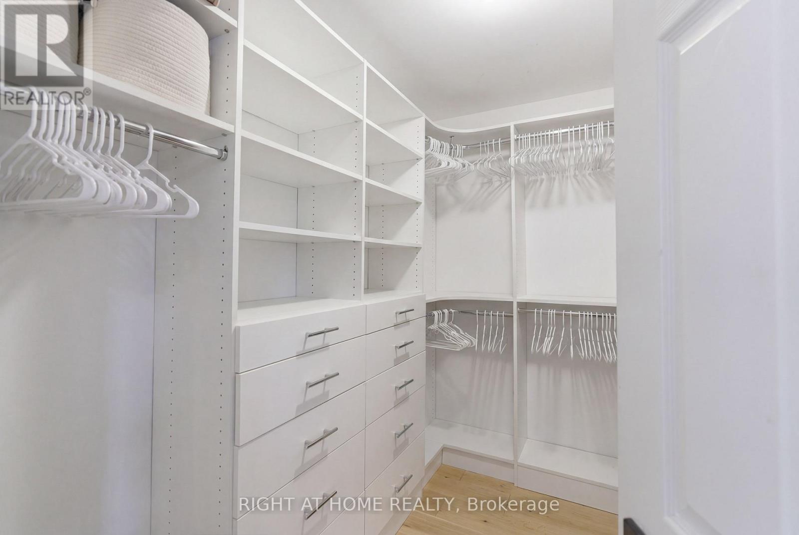 182 Mowat Crescent, Halton Hills (Georgetown), Ontario  L7G 6A4 - Photo 20 - W14121522