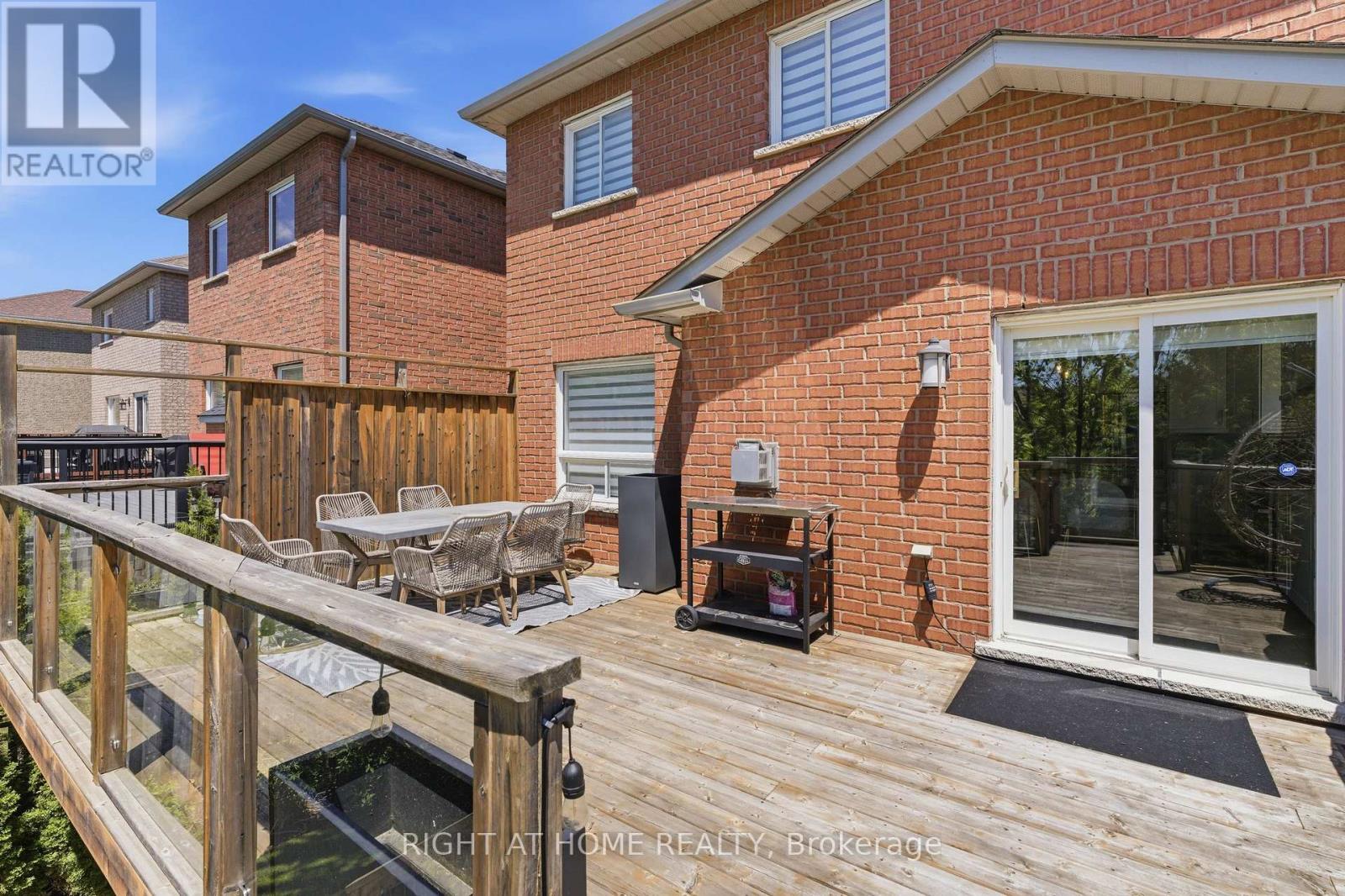 182 Mowat Crescent, Halton Hills (Georgetown), Ontario  L7G 6A4 - Photo 34 - W14121522