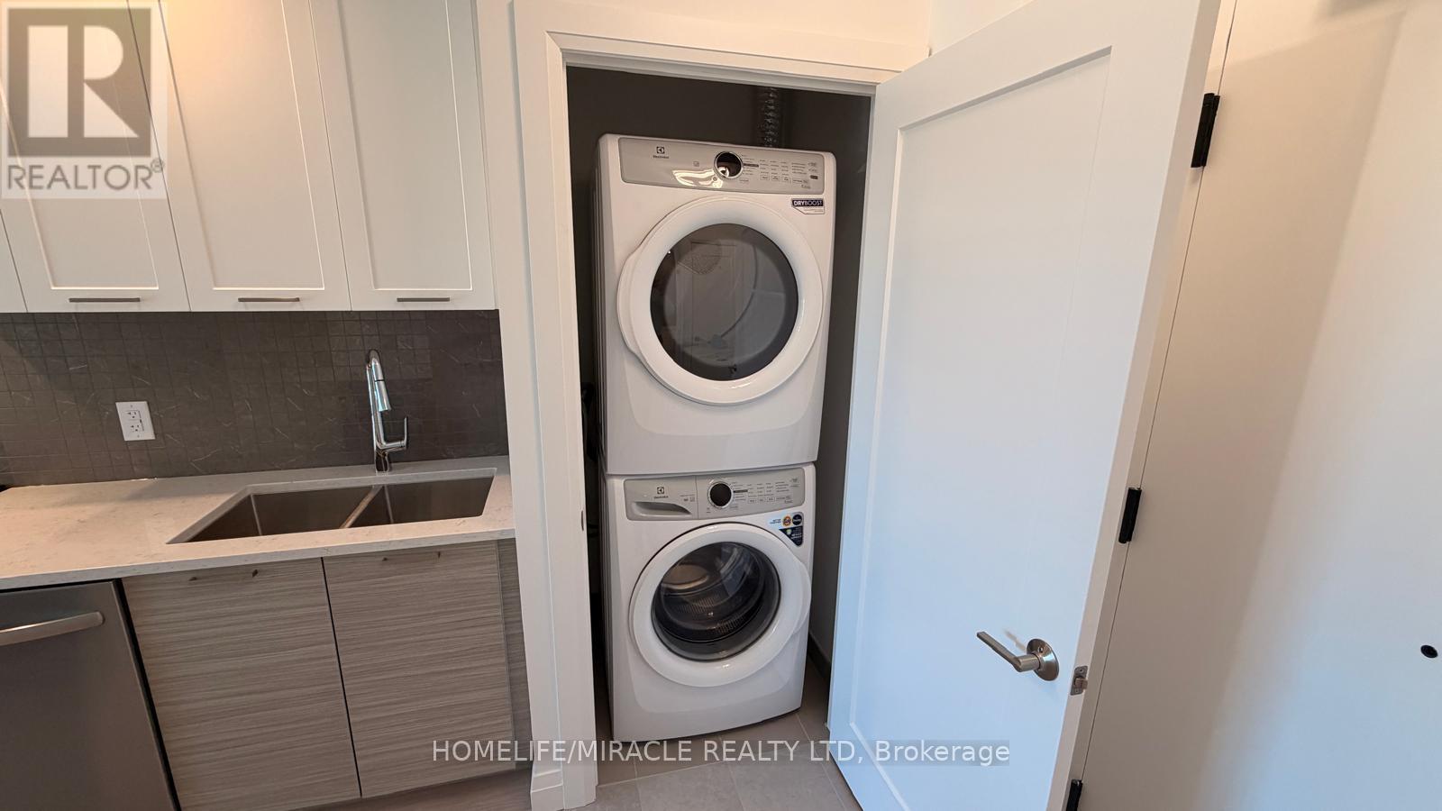 318 - 26 Mill Street, Halton Hills (Georgetown), Ontario  L7G 2H7 - Photo 4 - W14122674