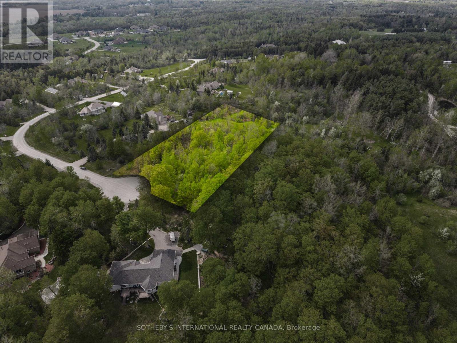 15 Morgan Drive, Halton Hills (Rural Halton Hills), Ontario  L7J 2L7 - Photo 2 - W14124962