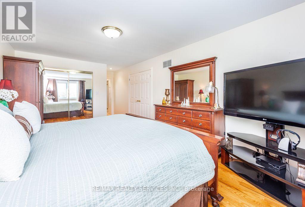 12 Southwinds Drive, Halton Hills (Rural Halton Hills), Ontario  L0P 1H0 - Photo 19 - W14125170