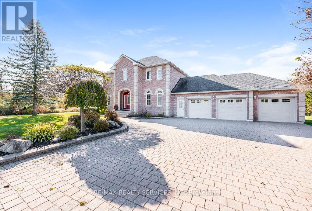 12 Southwinds Drive, Halton Hills (Rural Halton Hills), Ontario  L0P 1H0 - Photo 2 - W14125170