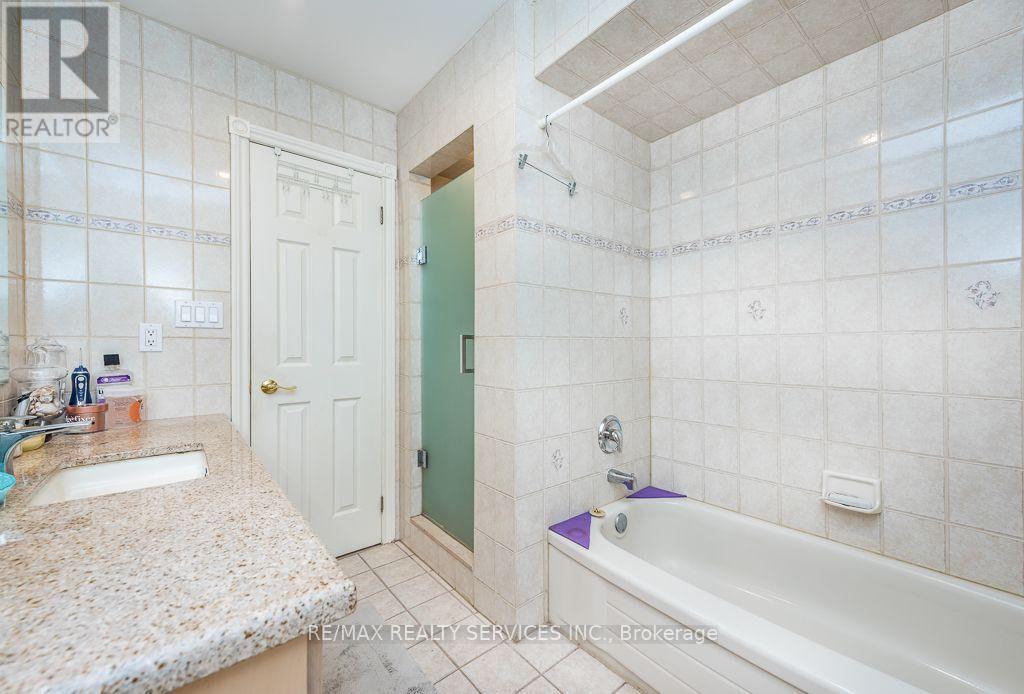 12 Southwinds Drive, Halton Hills (Rural Halton Hills), Ontario  L0P 1H0 - Photo 27 - W14125170