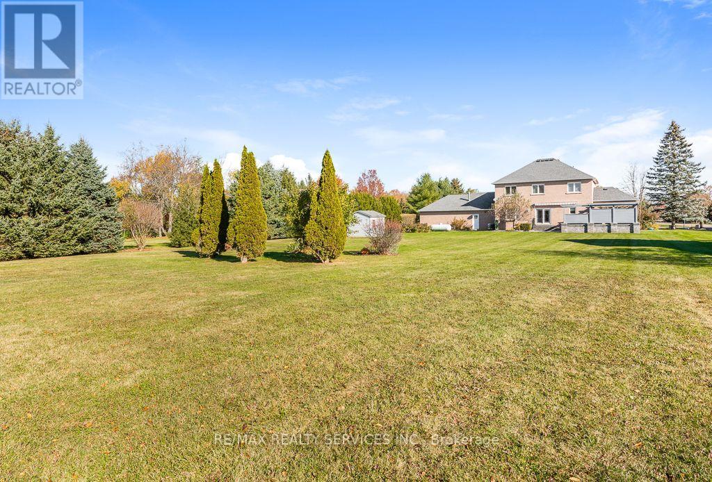 12 Southwinds Drive, Halton Hills (Rural Halton Hills), Ontario  L0P 1H0 - Photo 8 - W14125170