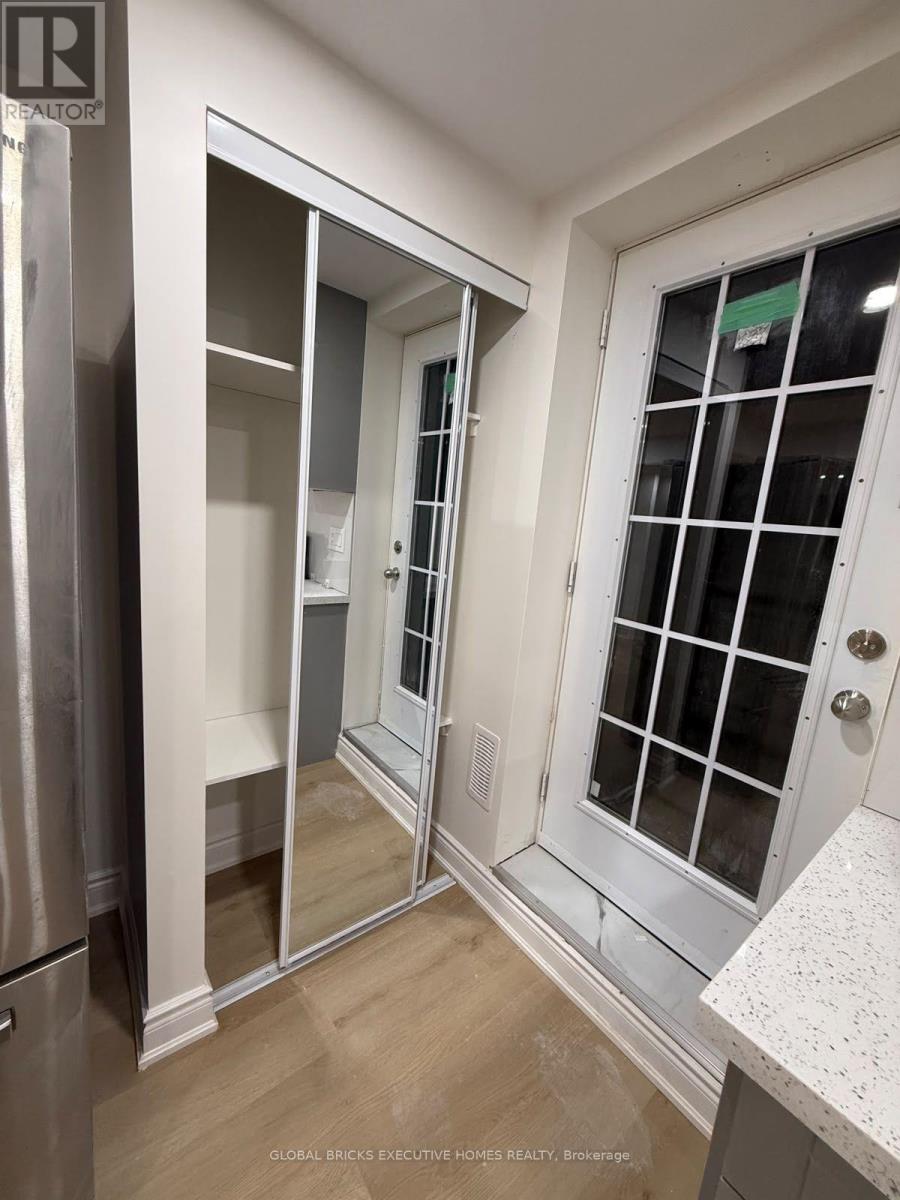 93 Donald Stewart Road E, Brampton (Northwest Brampton), Ontario  L7J 5J1 - Photo 15 - W14130278