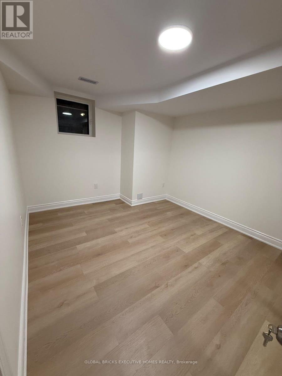 93 Donald Stewart Road E, Brampton (Northwest Brampton), Ontario  L7J 5J1 - Photo 6 - W14130278