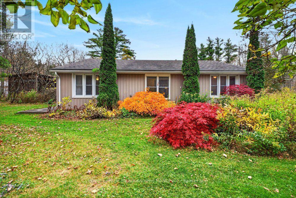 6628 17 Side Road, Halton Hills (Rural Halton Hills), Ontario  L7J 2M1 - Photo 2 - W14133450