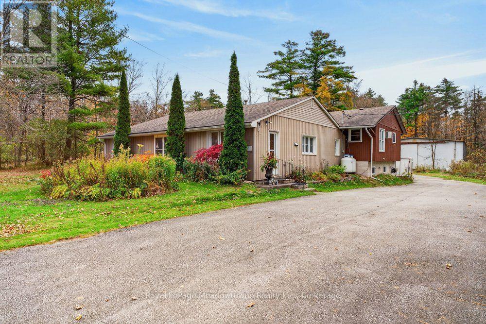 6628 17 Side Road, Halton Hills (Rural Halton Hills), Ontario  L7J 2M1 - Photo 3 - W14133450