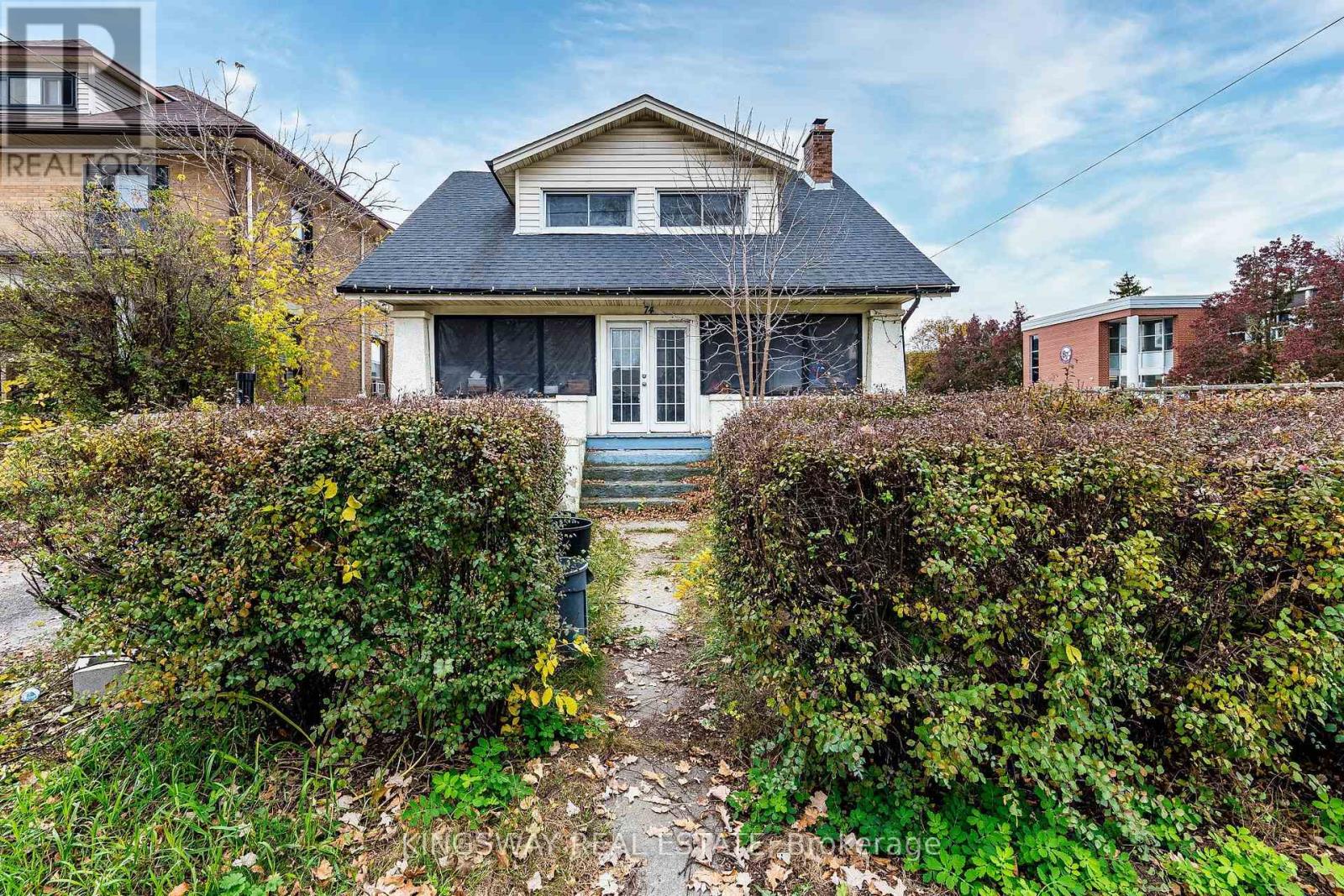 74 Guelph Street, Halton Hills (Georgetown), Ontario  L7G 3Z5 - Photo 3 - W14134854