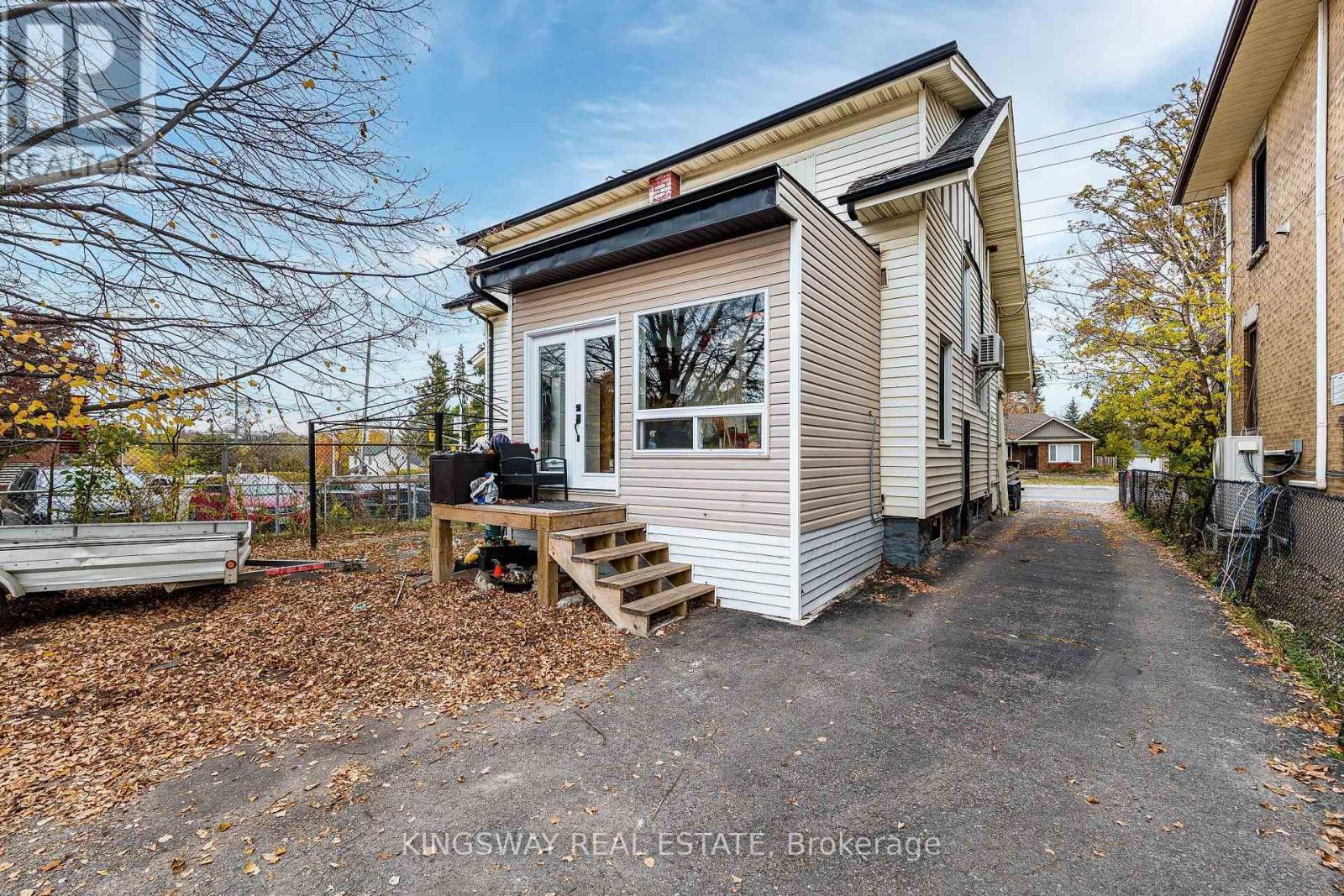74 Guelph Street, Halton Hills (Georgetown), Ontario  L7G 3Z5 - Photo 35 - W14134854